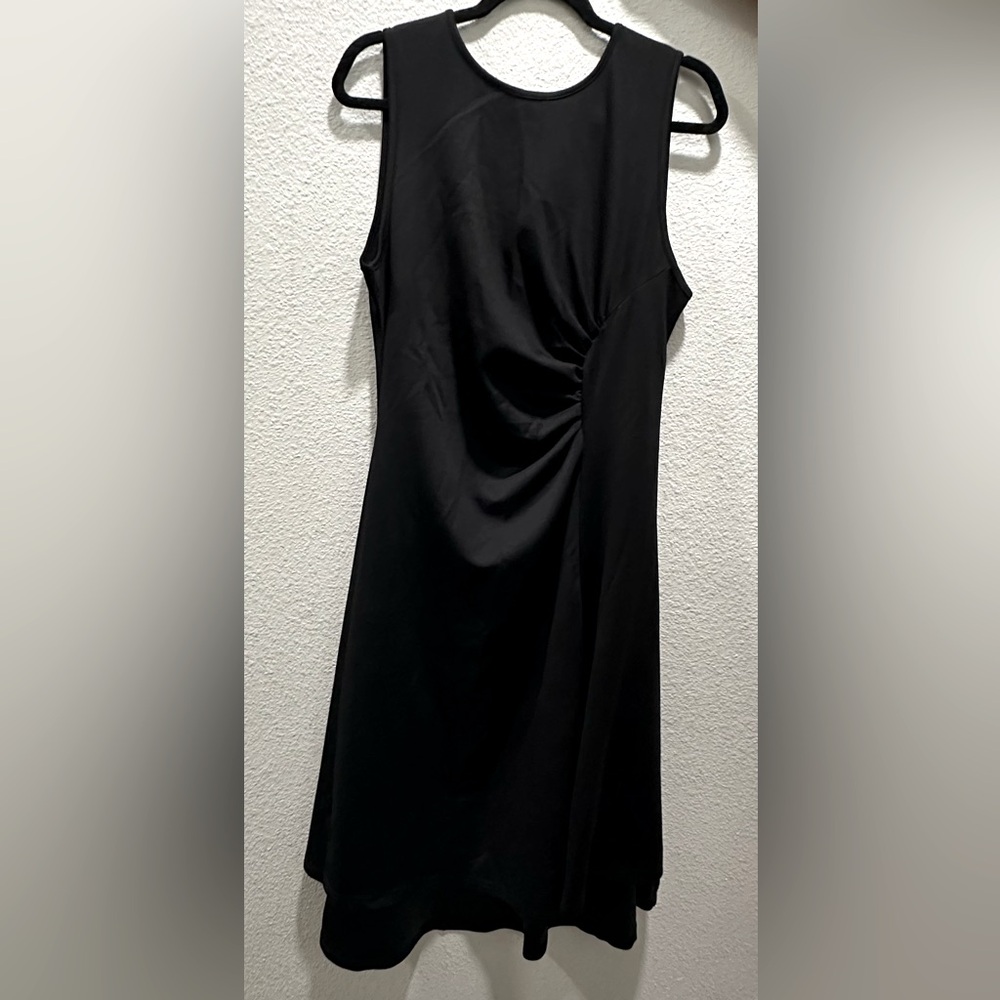 Elegant Black Sleeveless Dress